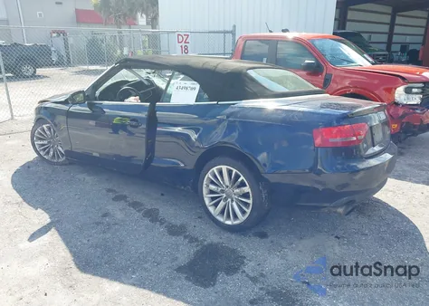 2011 Audi A5 2.0T Premium z USA, uszkodzony, nr VIN WAUJFAFH2BN013342